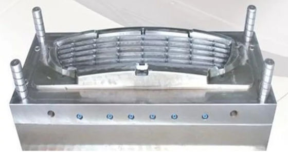 Stampaggio ad iniezione automobilistico S136 caldo/paraurti freddo dell'automobile del corridore che modella griglia automatica