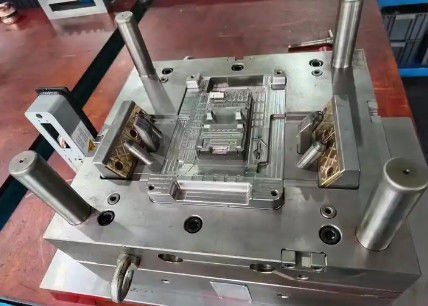 Acciaio polacco dello stampaggio ad iniezione di precisione dello specchio di plastica della muffa di precisione NAK80